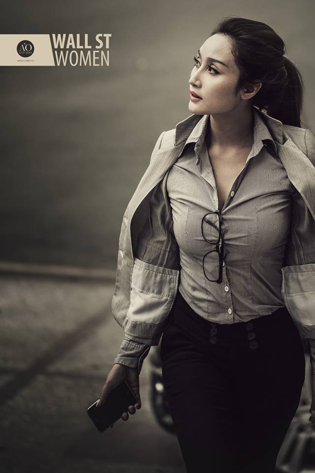 女生扒开屁股让男生桶